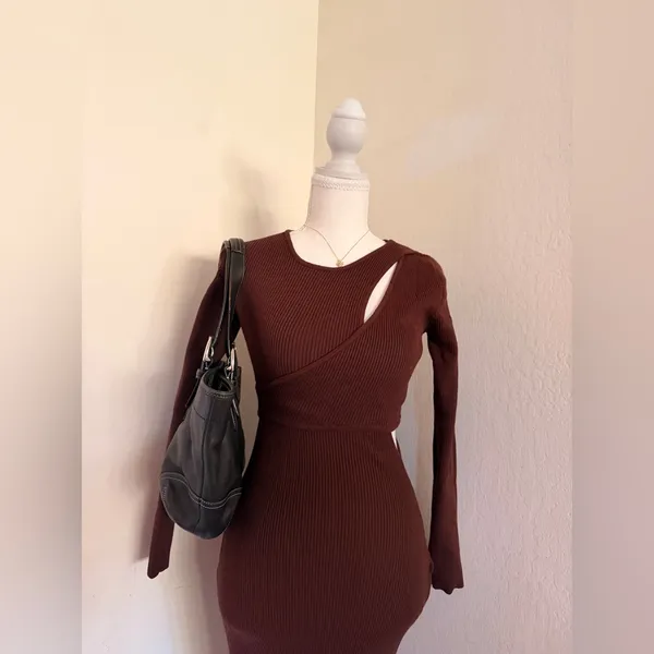 Astr Chocolate Long Sleeve Dress - Image 3