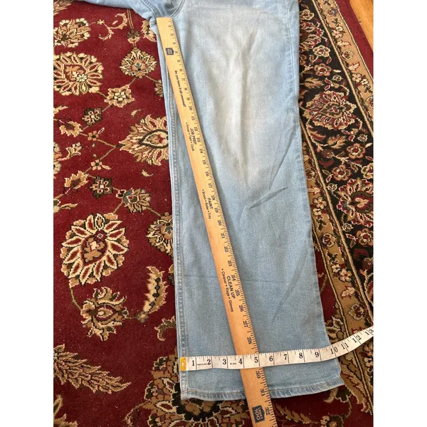 OLD NAVY WOW High‎ Rise Wide Leg Light Wash Jeans Women's Size 14 - Image 5