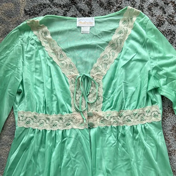 Vintage Moodsetter Nylon & Lace Nightgown and Robe Set Green Large - Image 3