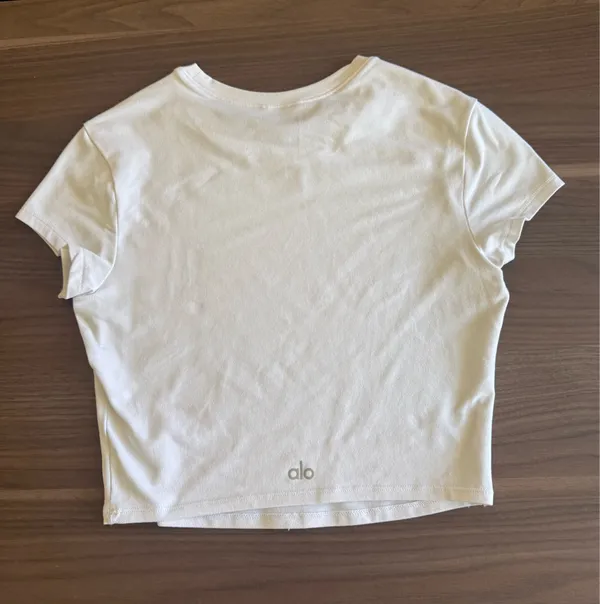 ALO Yoga White Short Sleeve Cropped Crew Tee - Image 5