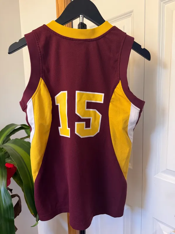 University of Minnesota Nike Basketball Jersey - Image 4