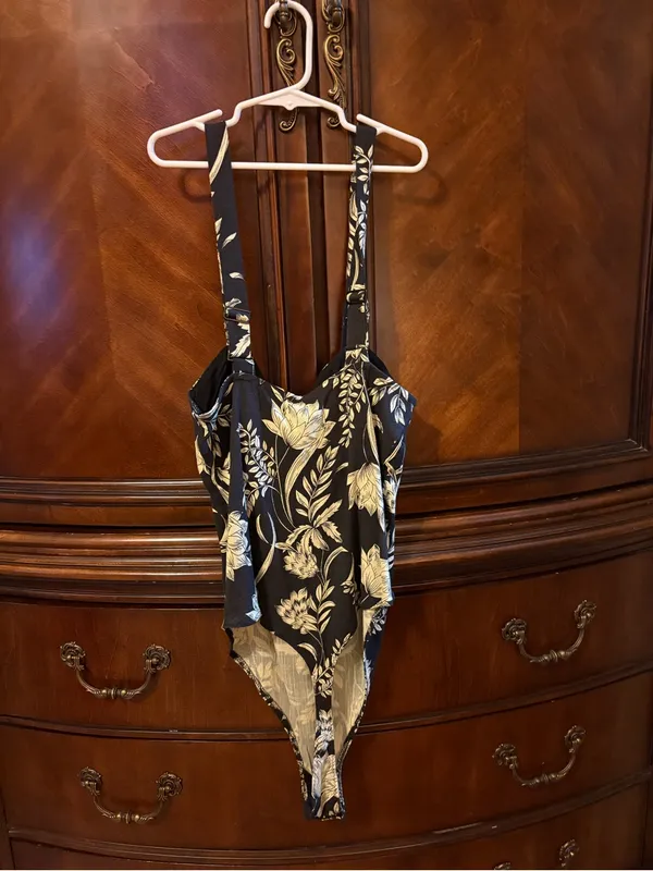 NWT Free People Pippa Printed V-wire Bodysuit - Image 6