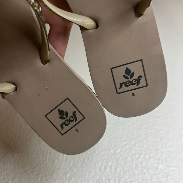 Reef glitter tan flip flops sandals WOMENS 8 - Image 2