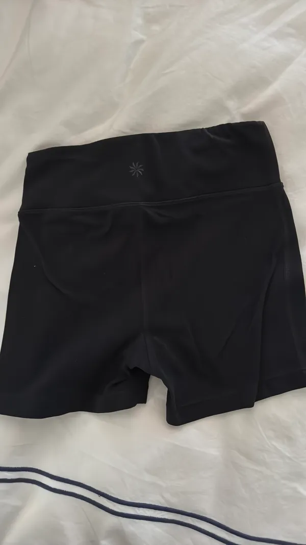 Athleta Girl Shorts Black - Image 4