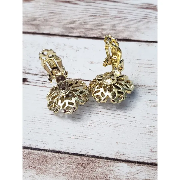 Vintage Clip On Earrings - Slightly Over 5/8" Gold Tone Flower - Image 3