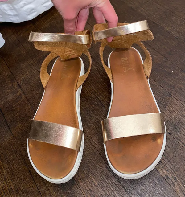 MIA Sandal - Image 2