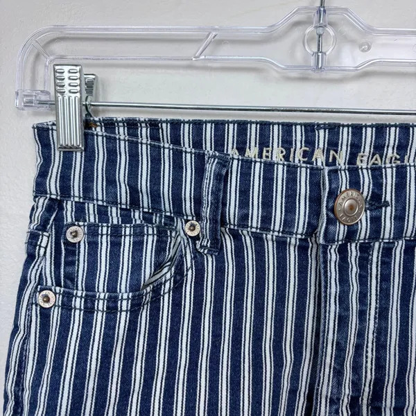 American Eagle Outfitters Womens High‎ Waisted Striped Denim Shorts Size 0 - Image 2