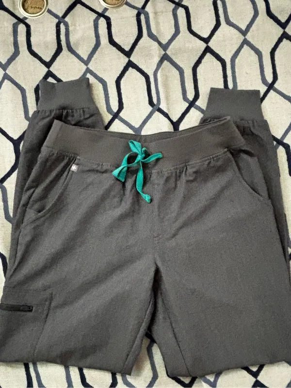 Figs Zamora Jogger Scrub Pant in Graphite size small regular NWOT - Image 2