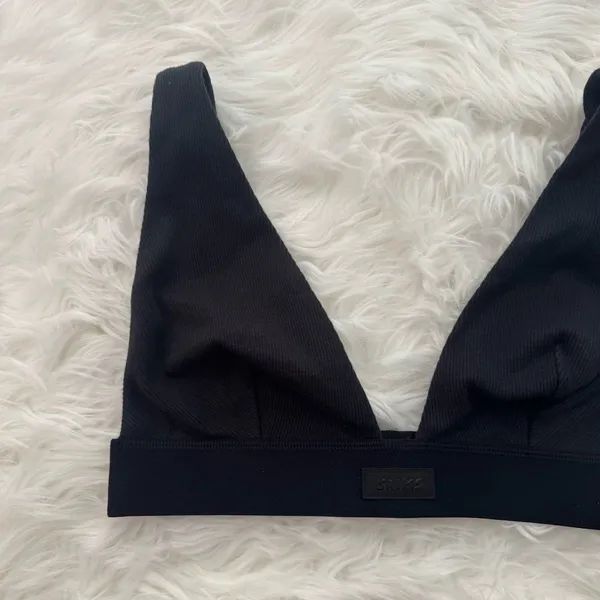 Skims Cotton Rib Plunge Bralette Soot Size Small - Image 2