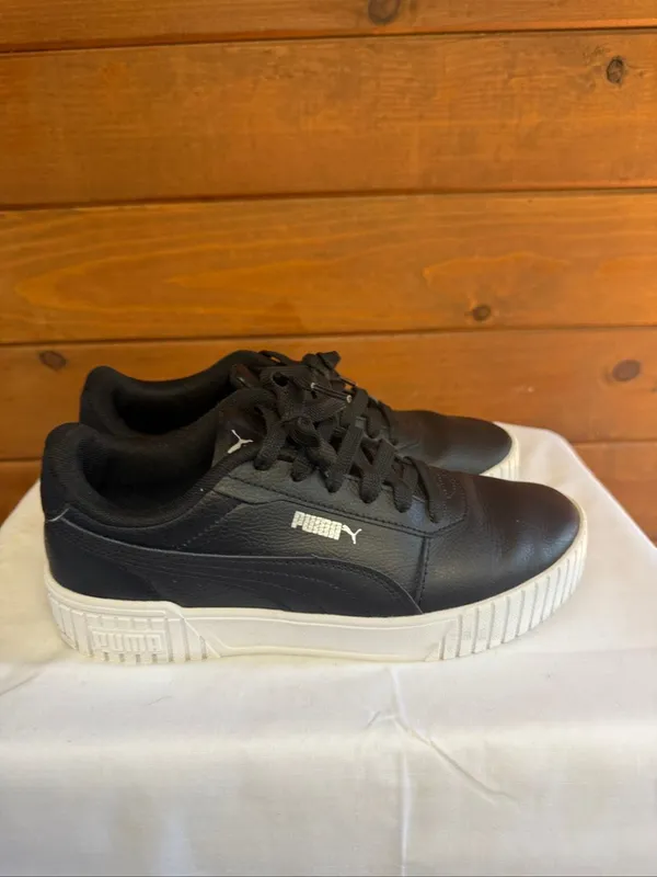 Puma retro Carina 2.0 Women's Sneakers Sz 7 Black/White - Image 2
