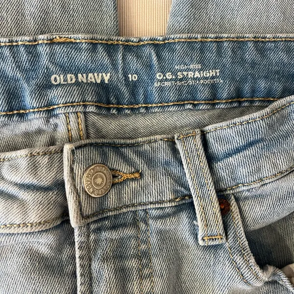 Old Navy Light Blue High Rise Distressed Jeans - Image 7