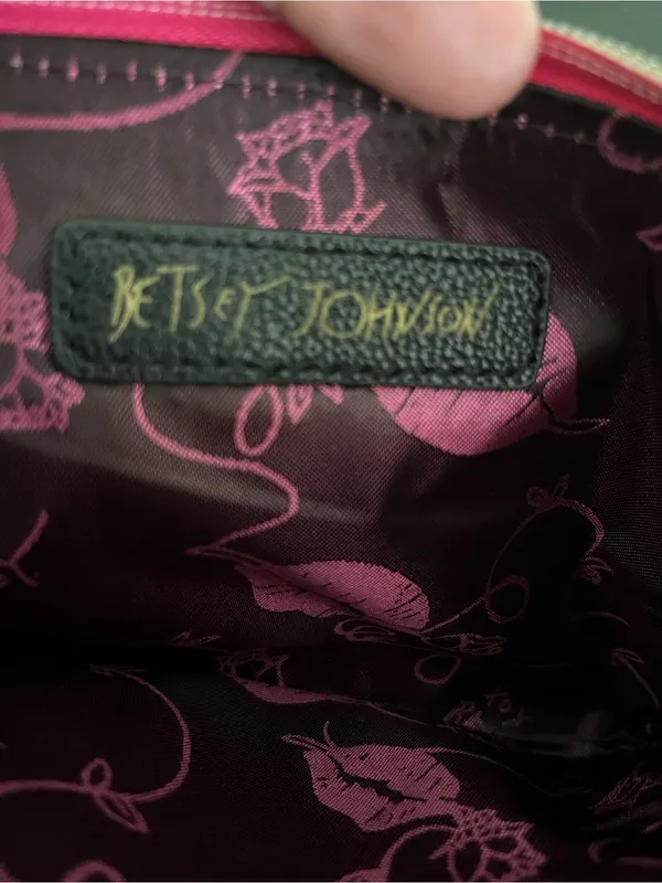 Betsey Johnson Y2K Hot Pink Floral & Leopard Crossbody with Bow - Image 6