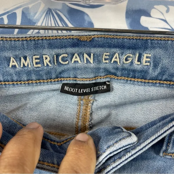 American Eagle Outfitters Women's Blue Distressed Jeans SZ 14 - Image 8
