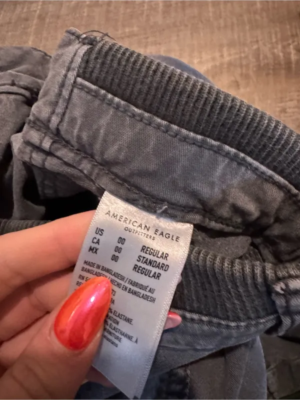 American Eagle Outfitters Wide Cargo Pants in Washed Gray - Image 3