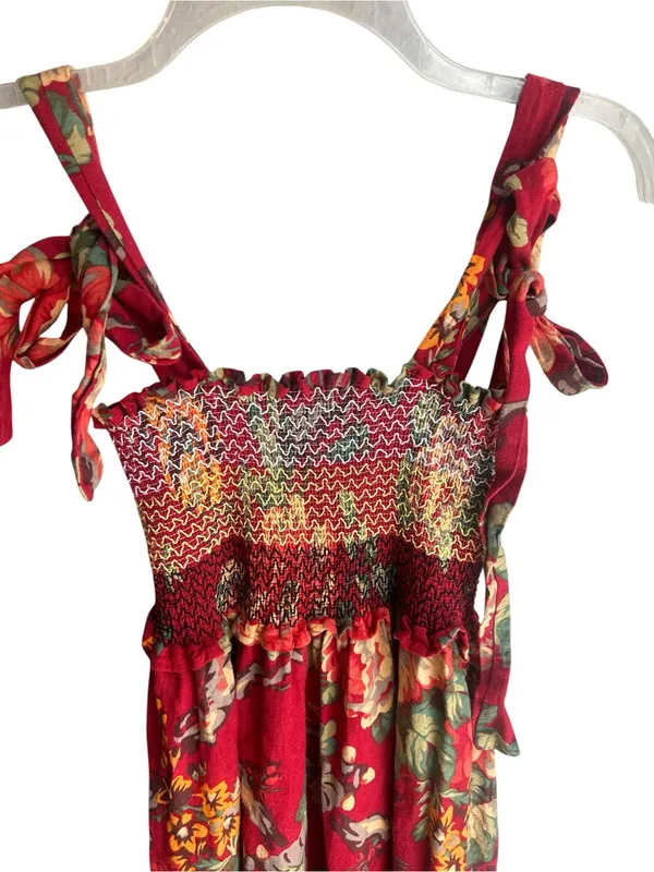Red floral tie shoulder smocked sundress Size Medium - Image 4
