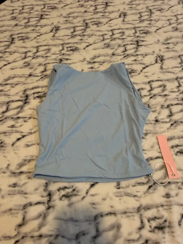 QINSEN Women's Sexy Open Back Sleeveless Crop Tank High Neck Slim Fit Cropped Tee Shirt Y2k Tops Size S . NWT - Image 9