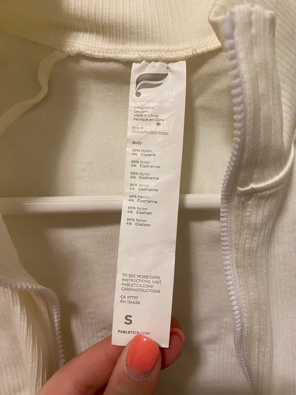 Fabletics cream  cropped jacket - Image 2