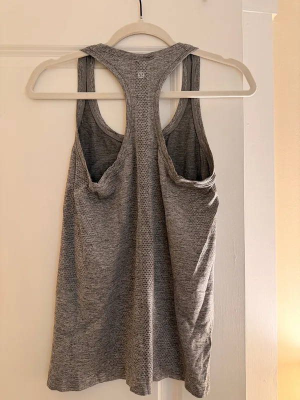Lululemon Tank Swiftly Tech - Image 3