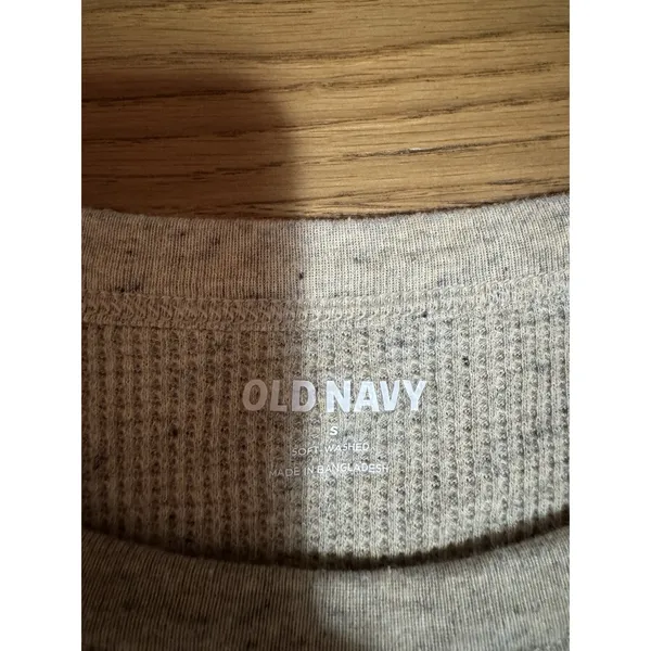 Old Navy Waffle Knit Thermal Tee Shirt Soft Washed Long Sleeve Women‎ Size Small - Image 3