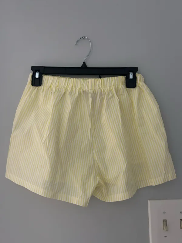 Edikted Yellow Shorts XS - Image 2