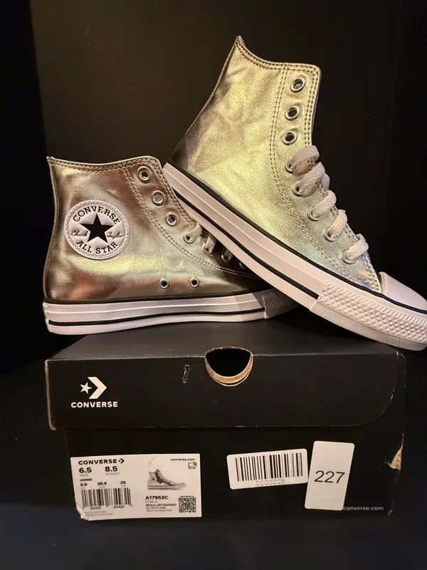 Converse Chuck Taylor 8.5W - Image 2