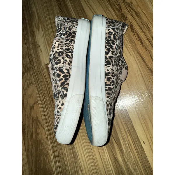 Blowfish Women's Size 6 Shoes Brown White‎ Leopard Comfort Low Fashion Sneakers - Image 3