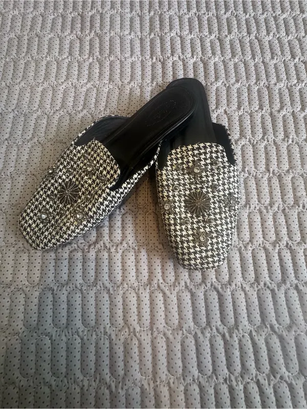 Black & White Houndstooth Embellished Slip-On Loafers - Image 3