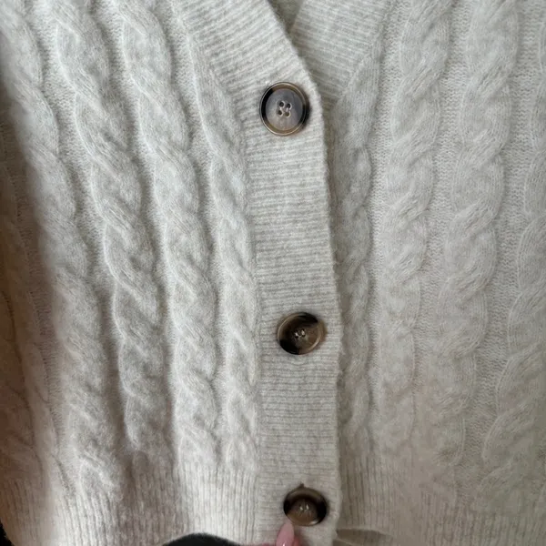 H&M wool chunky cableknit cardigan sweater beige oatmeal vneck button down - Image 3