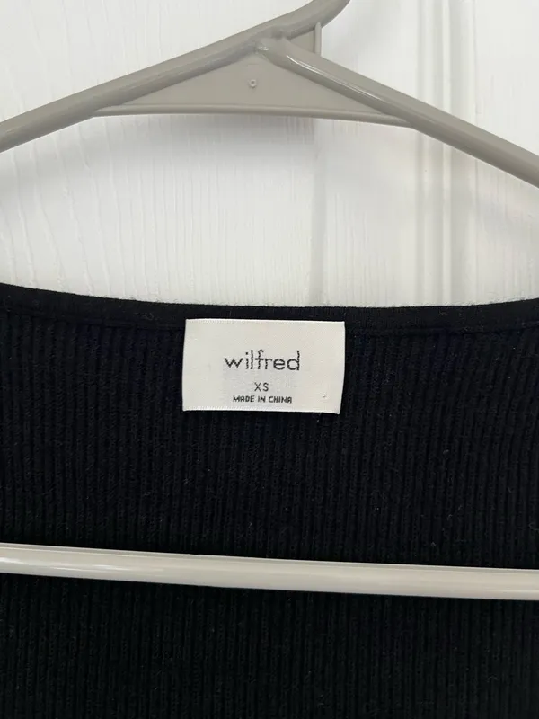 Aritzia Tuscany Wilfred Sweater - Image 3