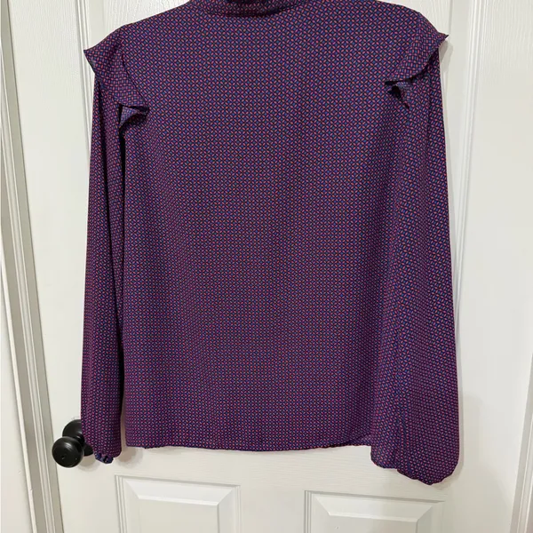 J. Crew V neck ruffle‎ blouse size medium in antique navy geranium - Image 5