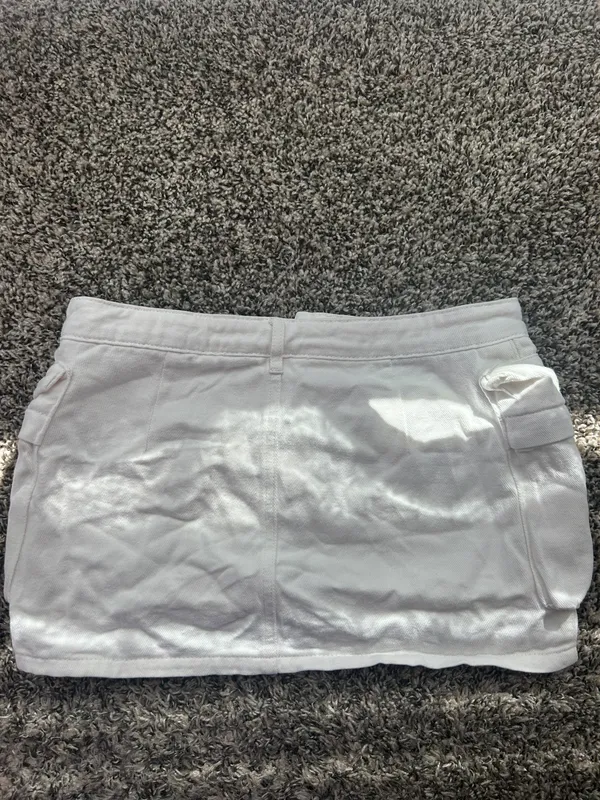 Revolve White mini skirt - Image 5