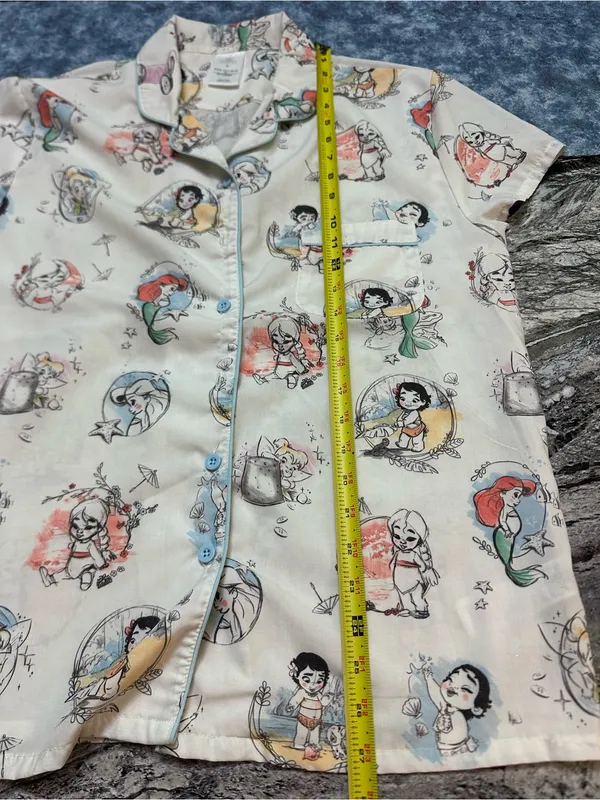 Disney Cream Short Sleeve Top with Multicolor Princess & Mermaid Sketches M - Image 5
