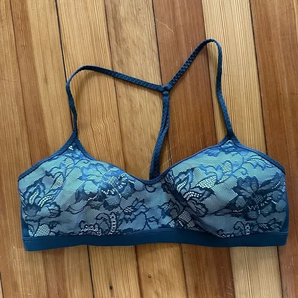 Lululemon Live In Lace Bralette in Nightcap / Polar Ice Size L - Image 2