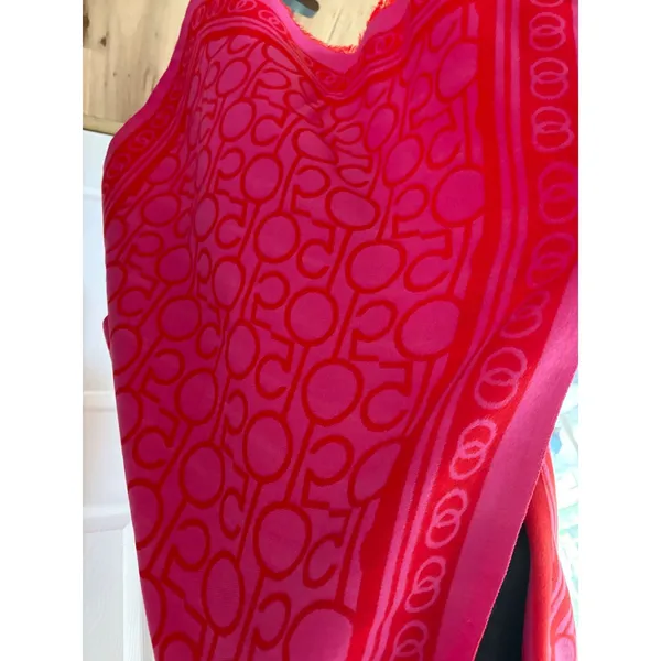 Bloomingdales 100% Exclusive 150th Anniversary Logo Wrap Scarf Pink Red Shawl - Image 2
