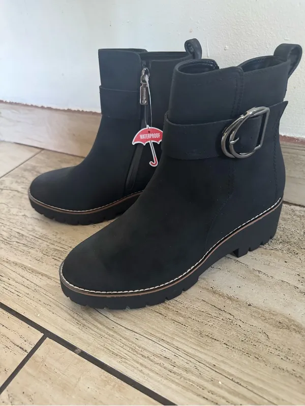 Blondo Black Lug-Sole Waterproof Ankle Boots - Image 11