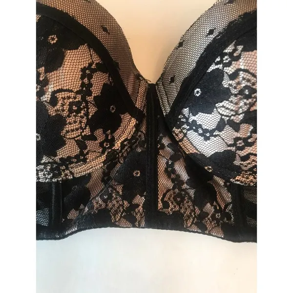 Black fuchsia lace adjustable‎ or removable straps bra Size undefined - Image 4