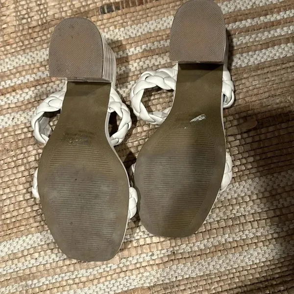 Shoes Size 7 - Image 4