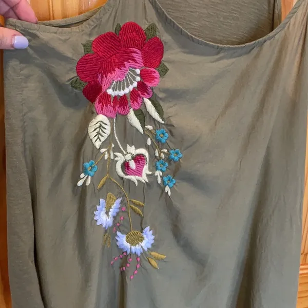 Anthropologie Akemi Kin Needlepoint tank S - Image 6