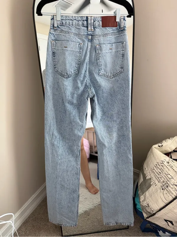 Zara Light Blue Distressed High-Rise Straight Jeans - Image 6