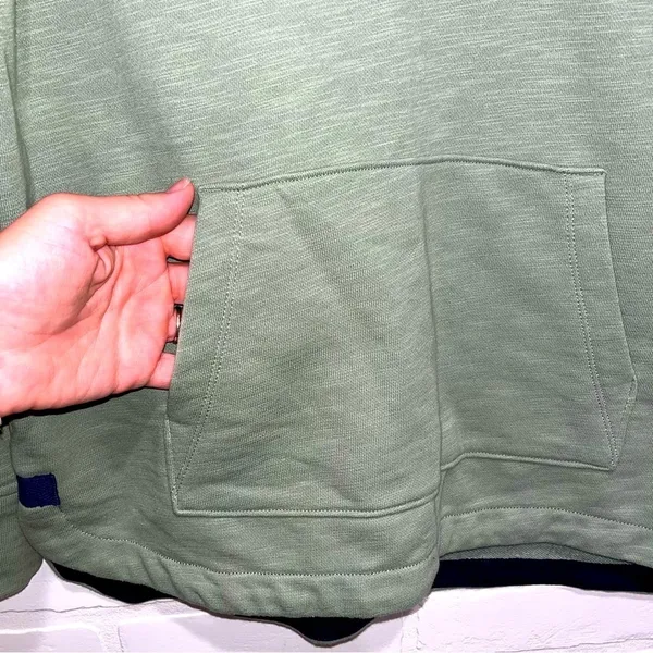 Vineyard Vines Half-Zip Top - Image 4
