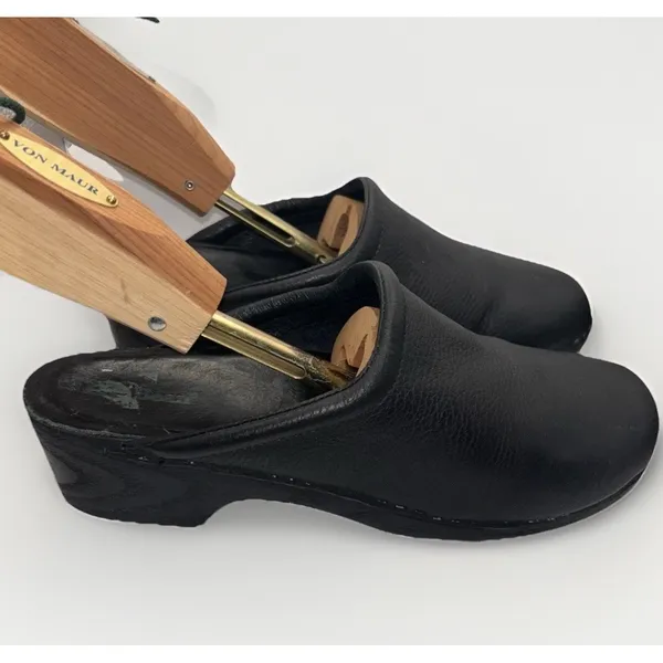 LL Bean Womens Black Leather Clogs Mules Slip On Shoes Sz 9 Comfort Granola Girl - Image 3