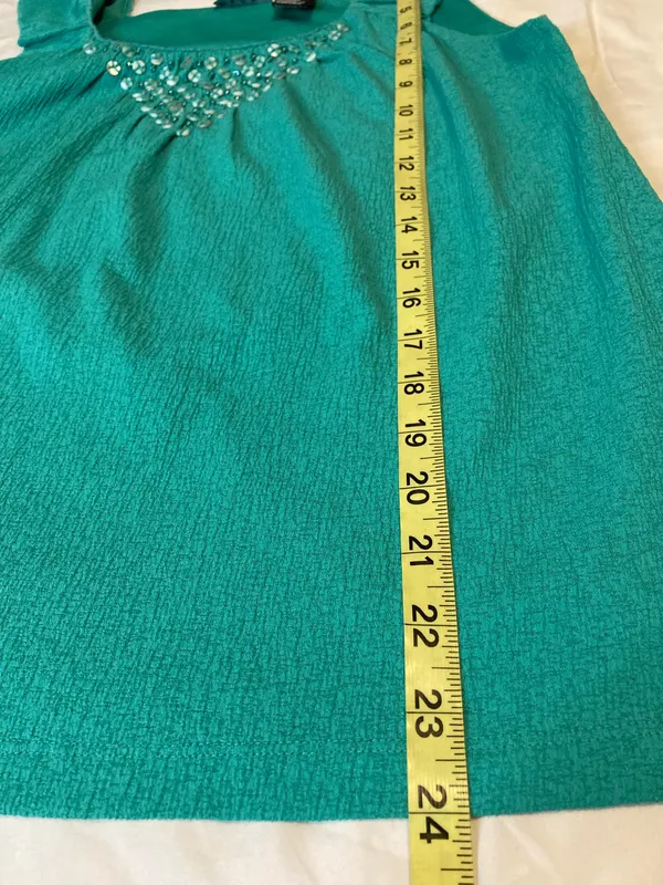 R.Q.T Petite blouse size: PS Green - Image 5