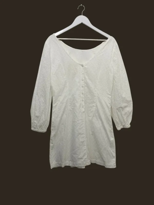 Hope & Henry 100% Organic Cotton Eyelet Lantern Sleeve V-Back Mini Dress 10 - Image 4