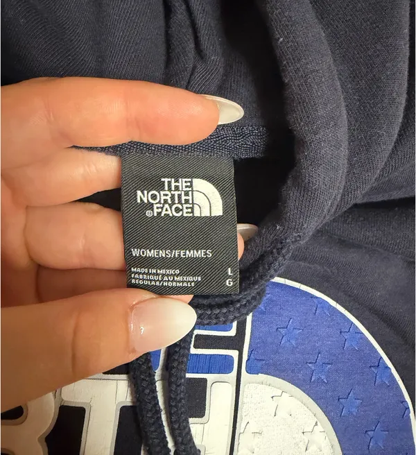 North The Face Women’s Sweatshirt - Image 2