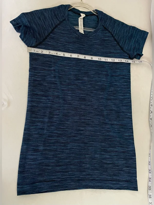 Lululemon Swiftly Short-Sleeve Performance Tee in Heather Teal Blue Size 6 - Image 5