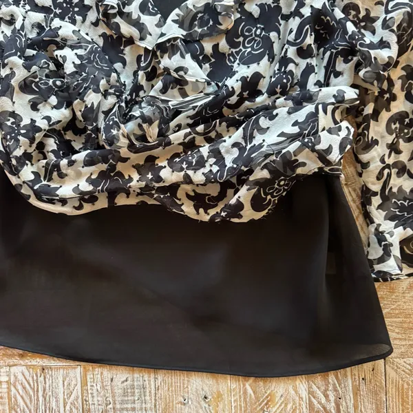 🖤ECI New York Women’s 100% Silk Ruffle Blouse Beaded & Black Tank Layer🖤 ~large - Image 7