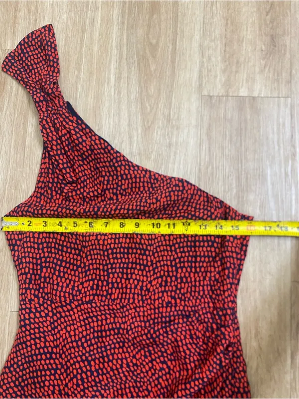 Club Monaco 100% silk Crimson One-Shoulder Ruffle Hem Midi Dress - Image 6