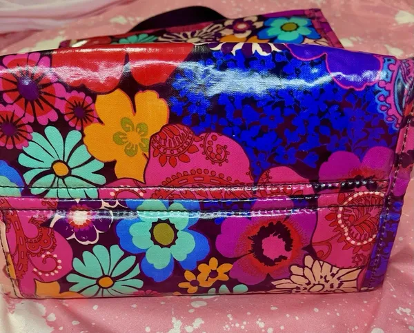 Vera Bradley Floral Fiesta Insulated Lunch Bag Retired - Image 7