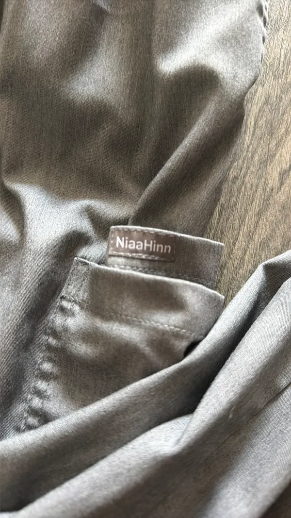 NiaaHinn Scrubs - Image 2