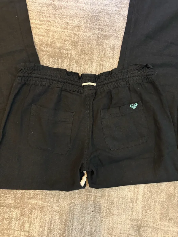 Like New Roxy Linen Black Wide Leg Drawstring Pants. Sz S - Image 4
